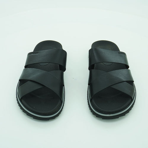 Ambitious Wide-strap Crossover Slide in Smooth Black