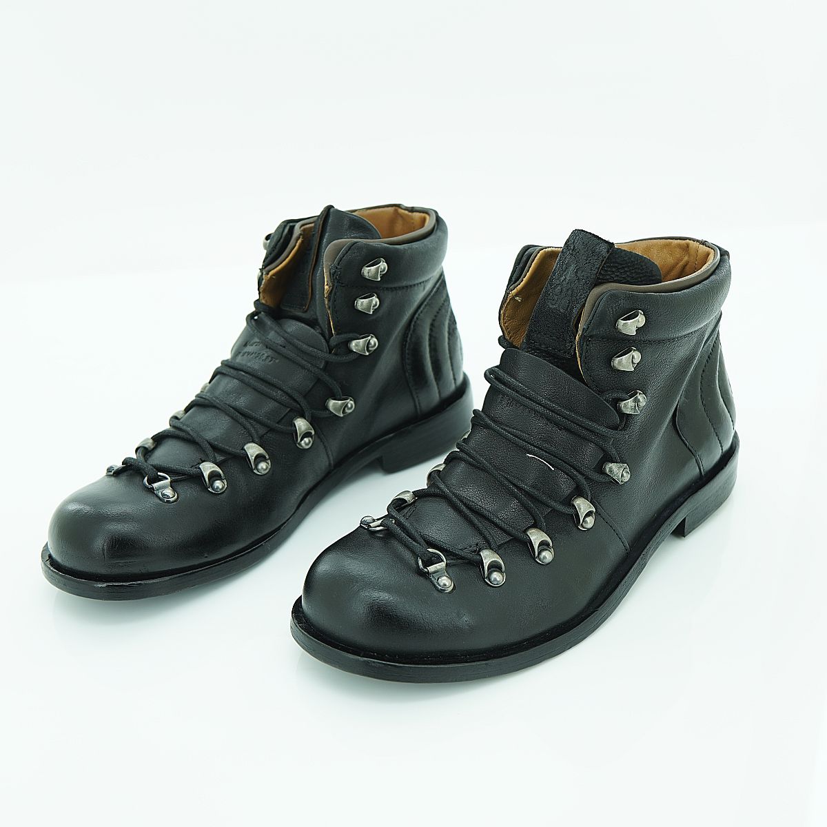 A.S. 98 Hiker-inspired Ankle Boot in Supple Black | 2025ASW19