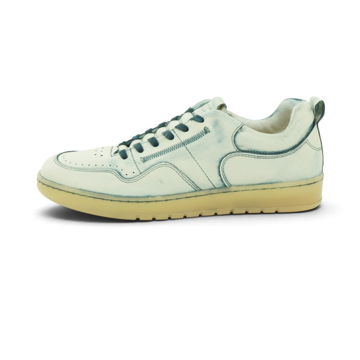 EV Low-top Leather Sneaker