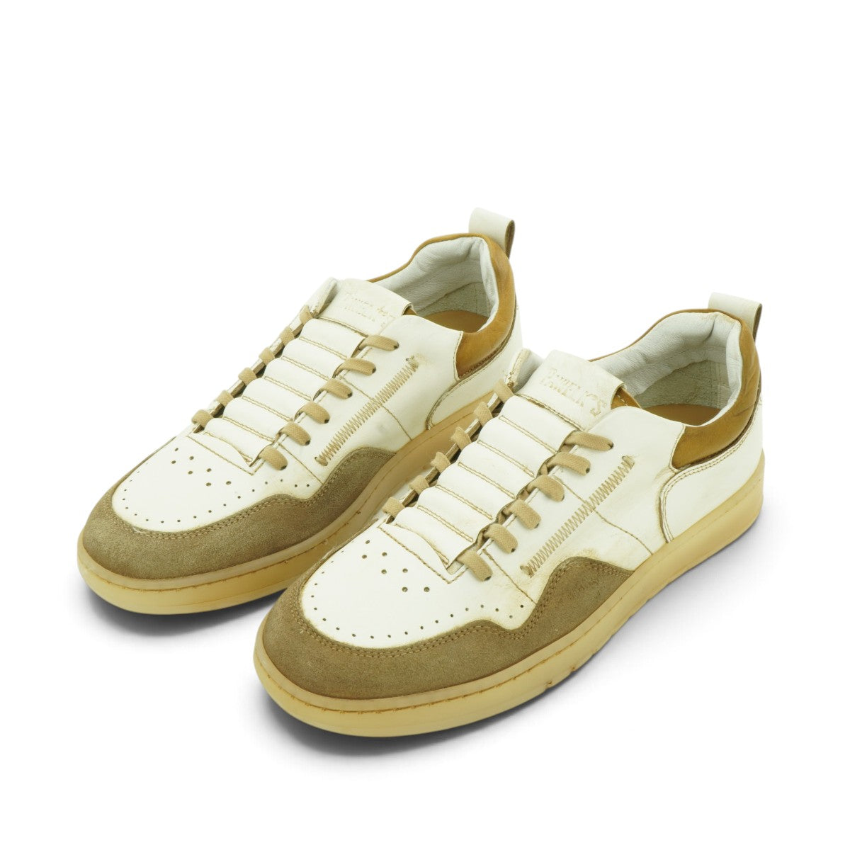EV Low-top Sneaker