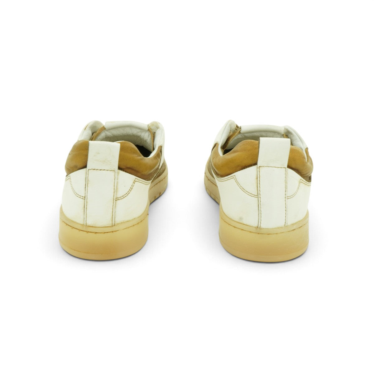 EV Low-top Sneaker