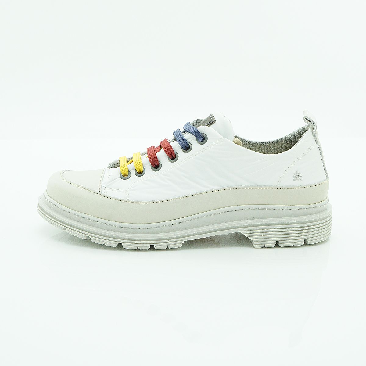 Art Low-top Platform Sneaker