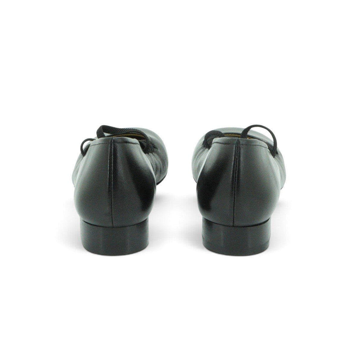 Audley Lace-up Low Heel in Smooth Graphite
