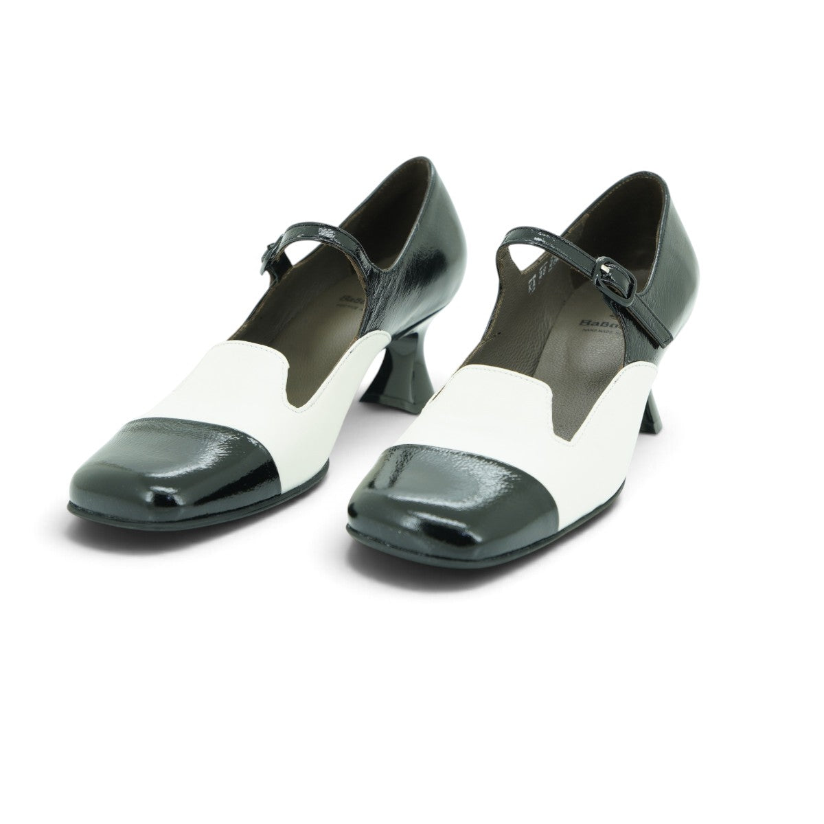 Vavoulas Black Patent & White Leather Two-Tone Scallop Mary Jane Kitten Heel | 2026VAV12