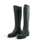 Wonders Knee-high Flat Boot in Black Leather
