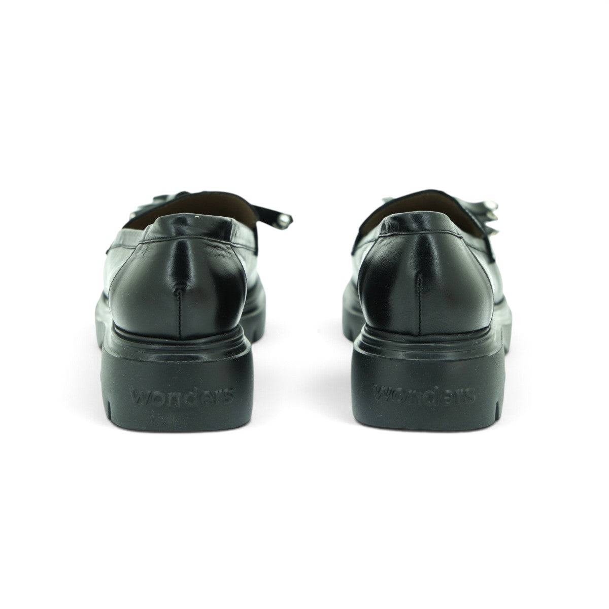 Wonders Tassel Loafer in Black