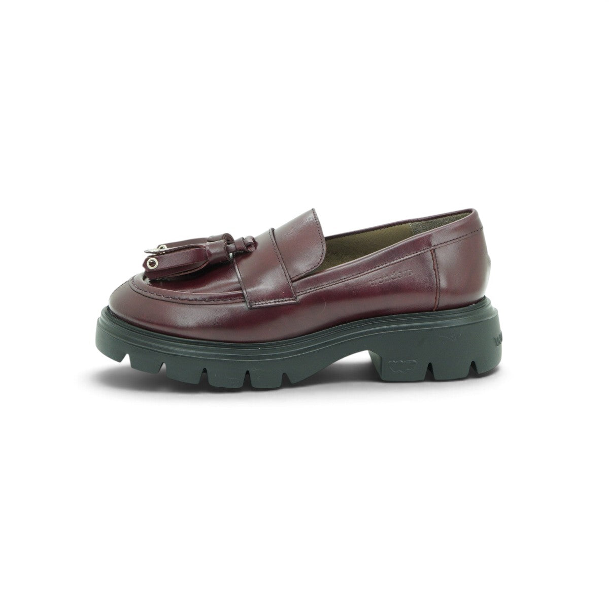 Wonders Tassel Loafer in Deep Burgundy