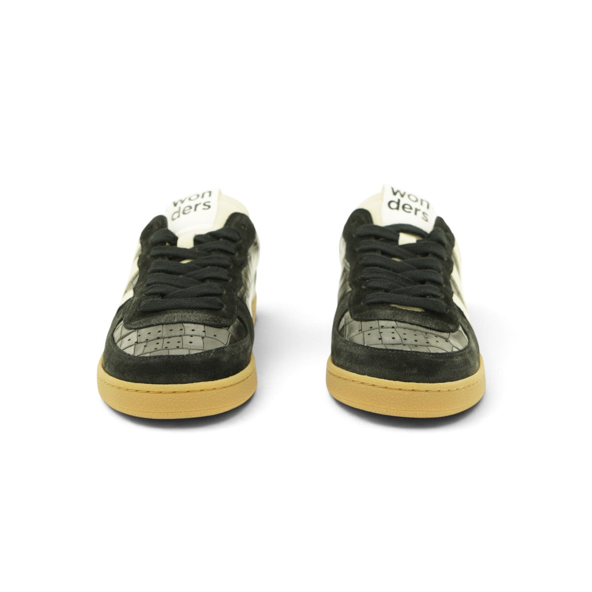 Wonders Court Sneaker in Black