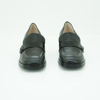 Hispanitas Pointed Toe Court Shoe in Smooth Black